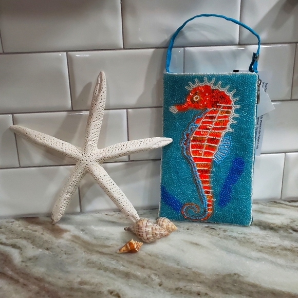 BAMBOO Handbags - 💙⚜New/Beaded Club Bag